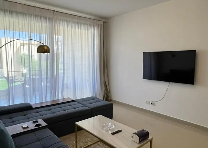 Blue Oasis G Cribs 8 Mins From Marina,