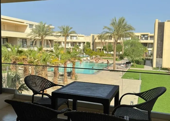 Blue Oasis G Cribs 8 Mins From Marina,